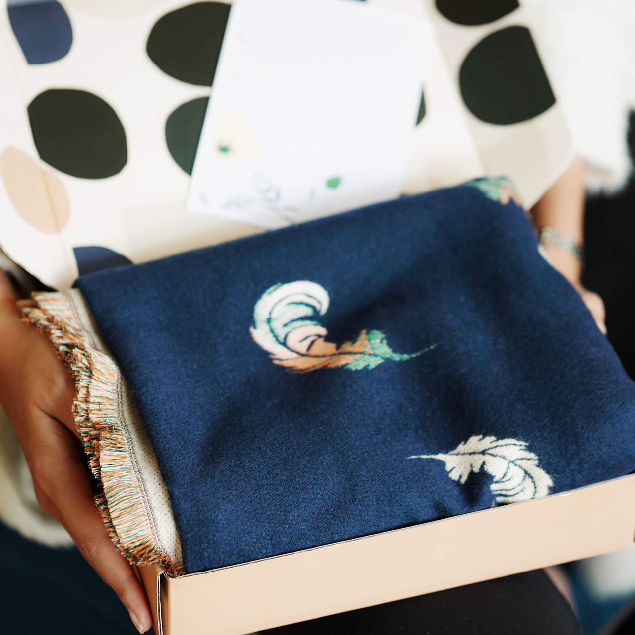 Feather Jacquard Woven Cashmere Blend Scarf