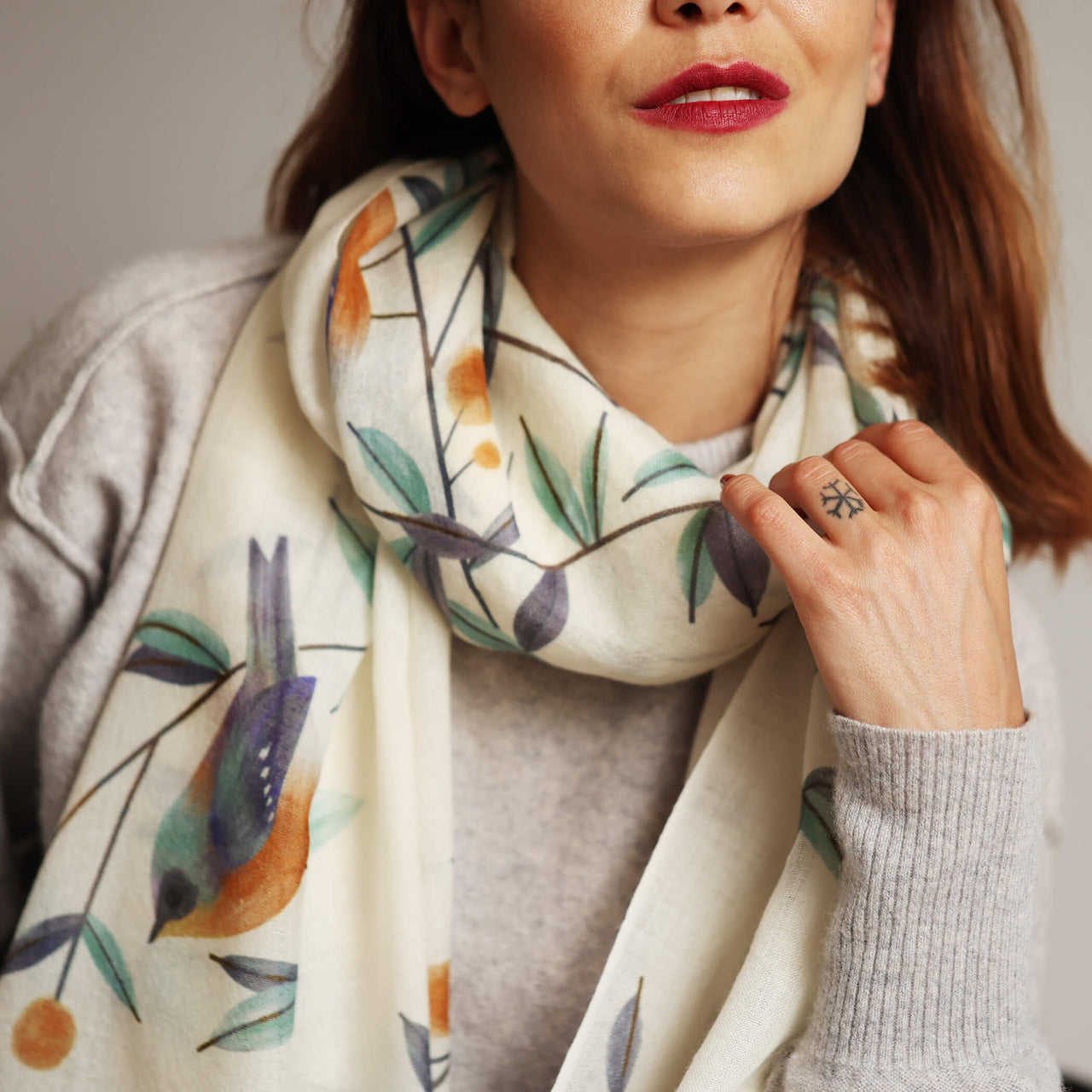 Fine Cashmere Robin Bird And Wild Plum Tree Scarf