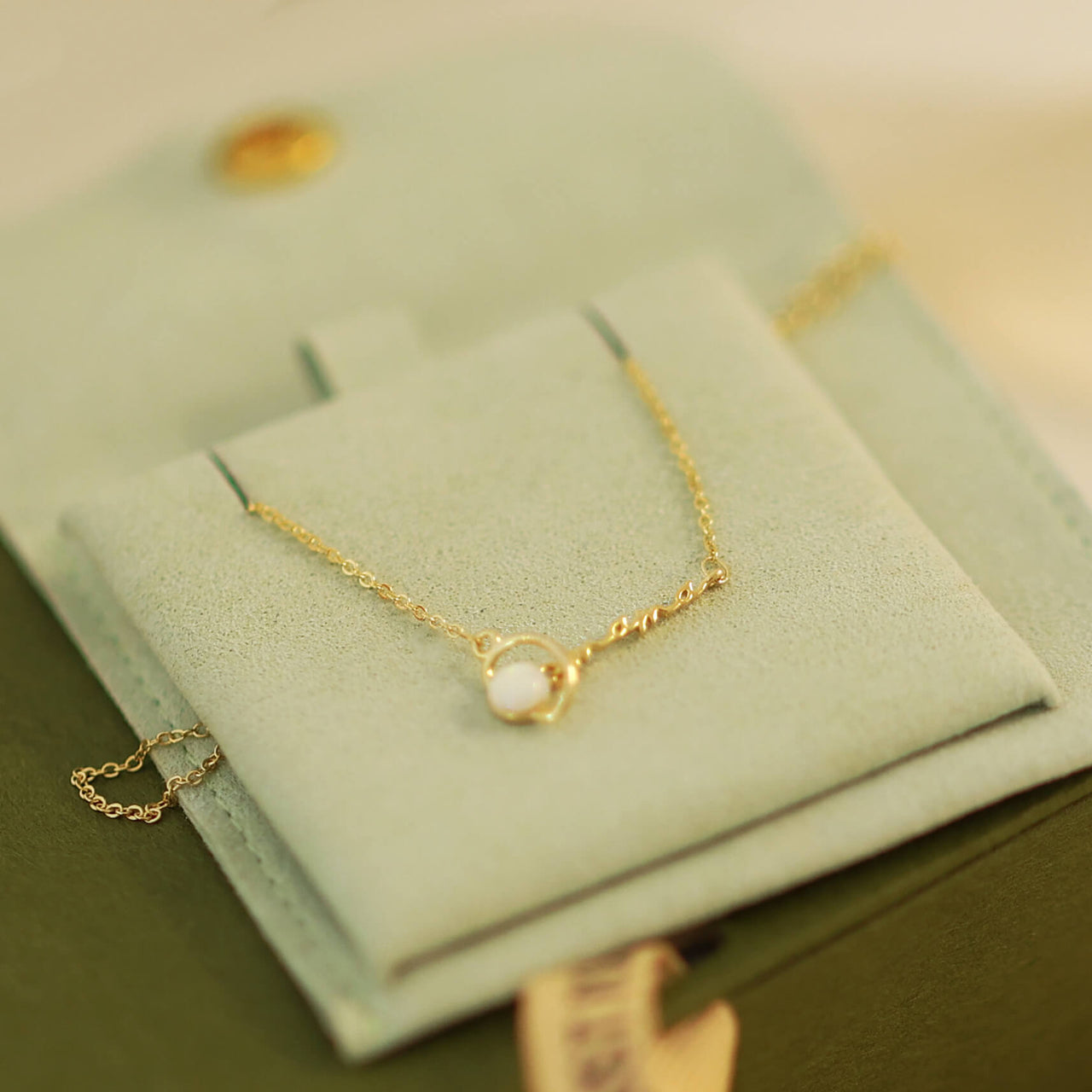 Mama Pendant Necklace With Opal Stone