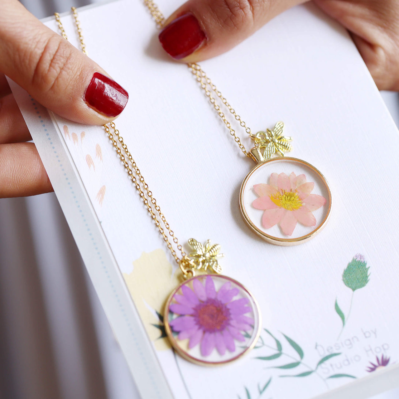 Encapsulated Real Flowers Nature Necklace