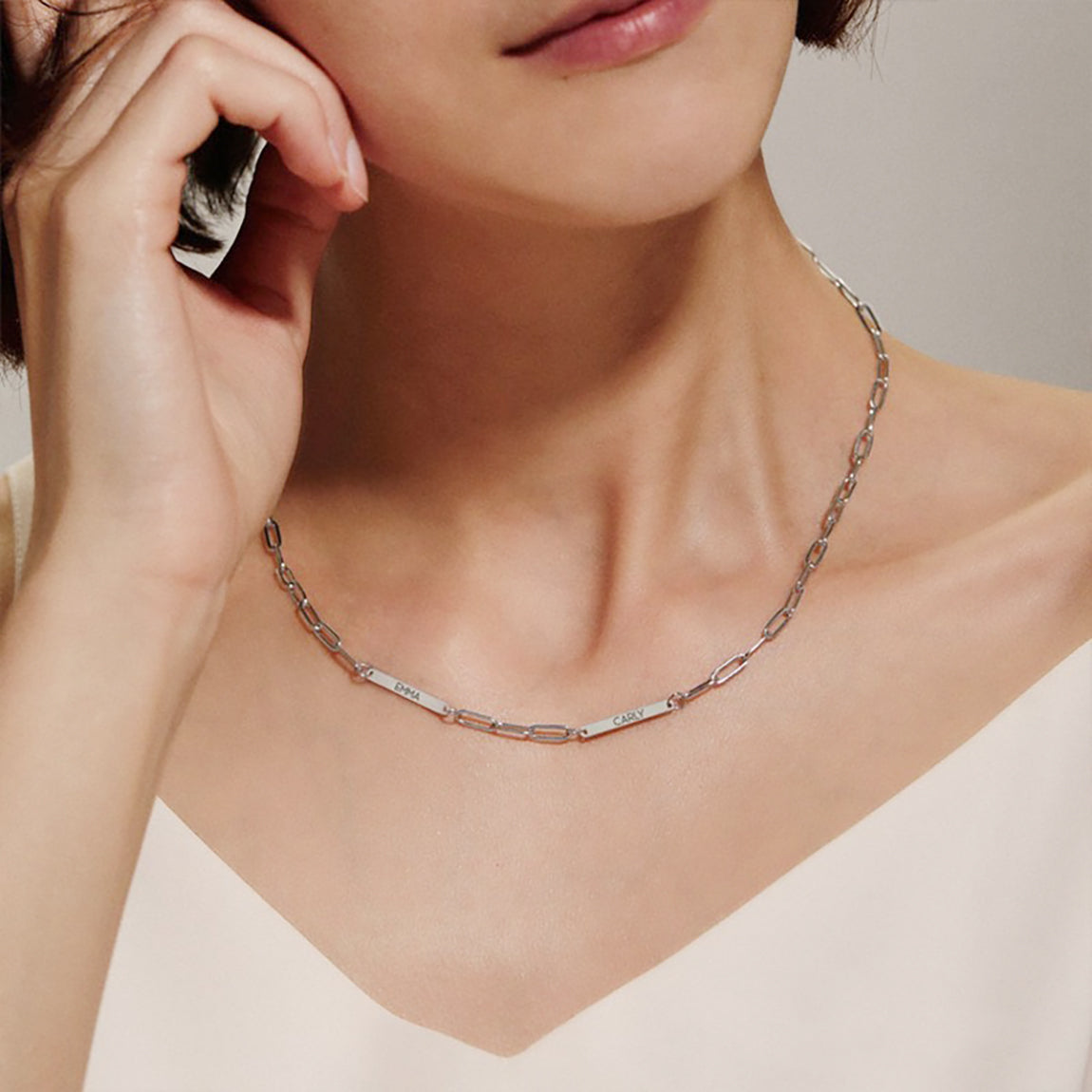 Personalised Mother’s Day Name Necklace – A Timeless Keepsake For Mum