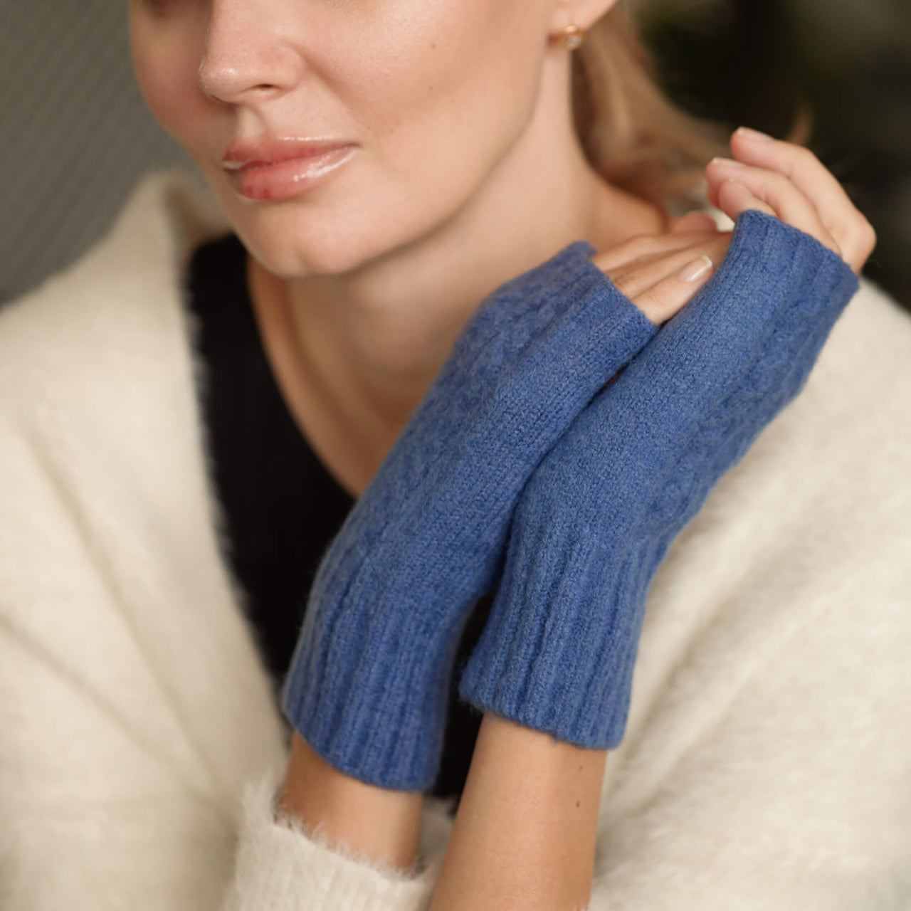Fingerless Chevron Mix Cable Knit Gloves
