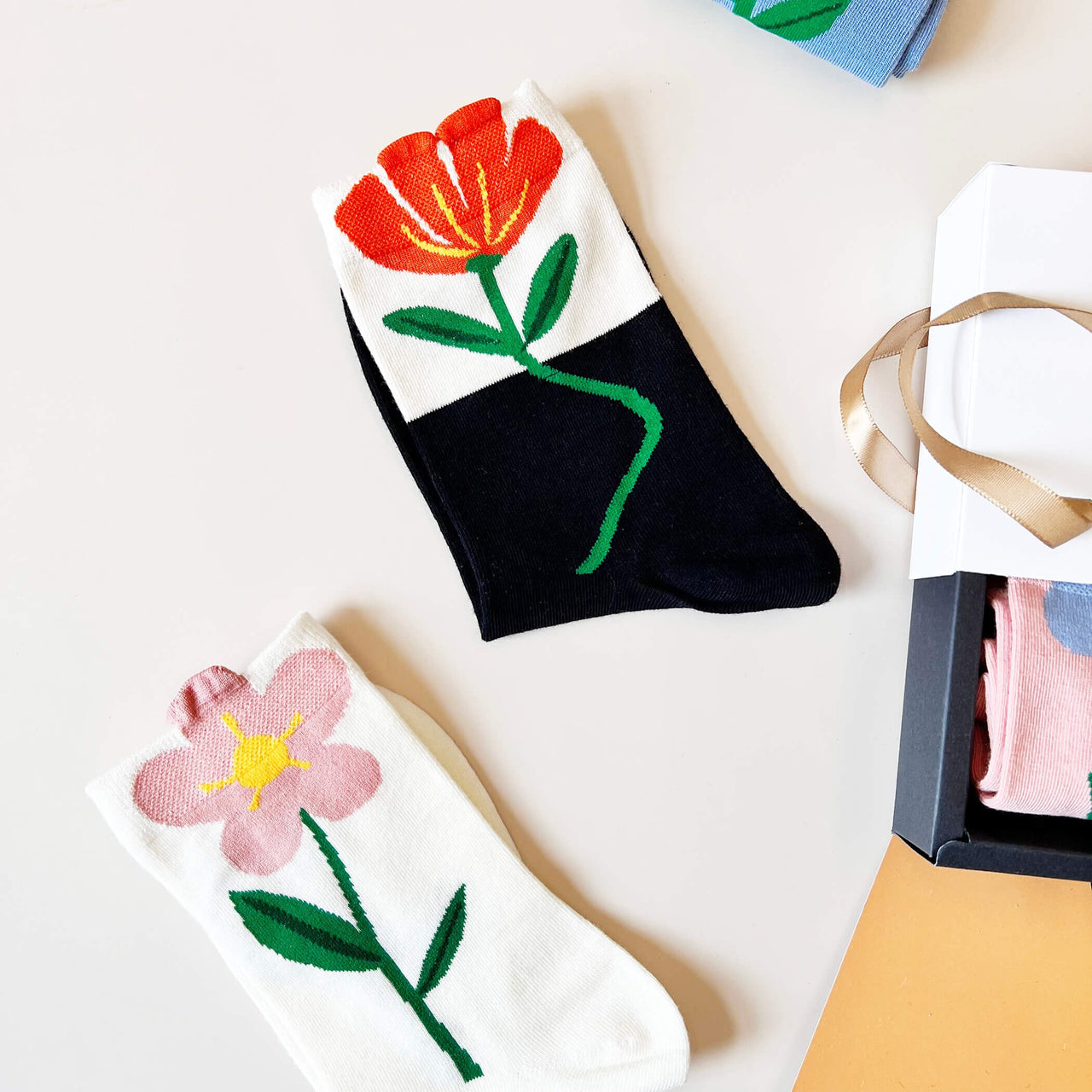 Pick Your Favourite Tulip Flower Socks In A Box