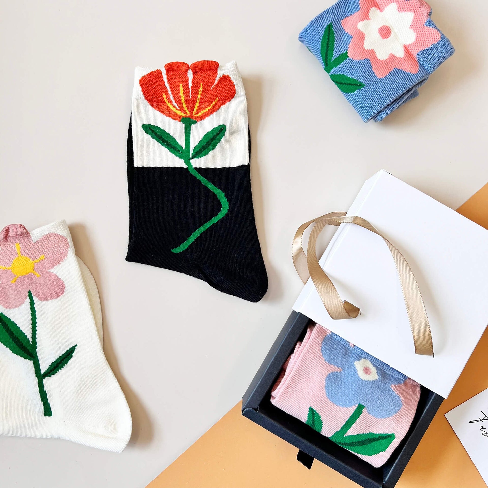 Pick Your Favourite Tulip Flower Socks In A Box