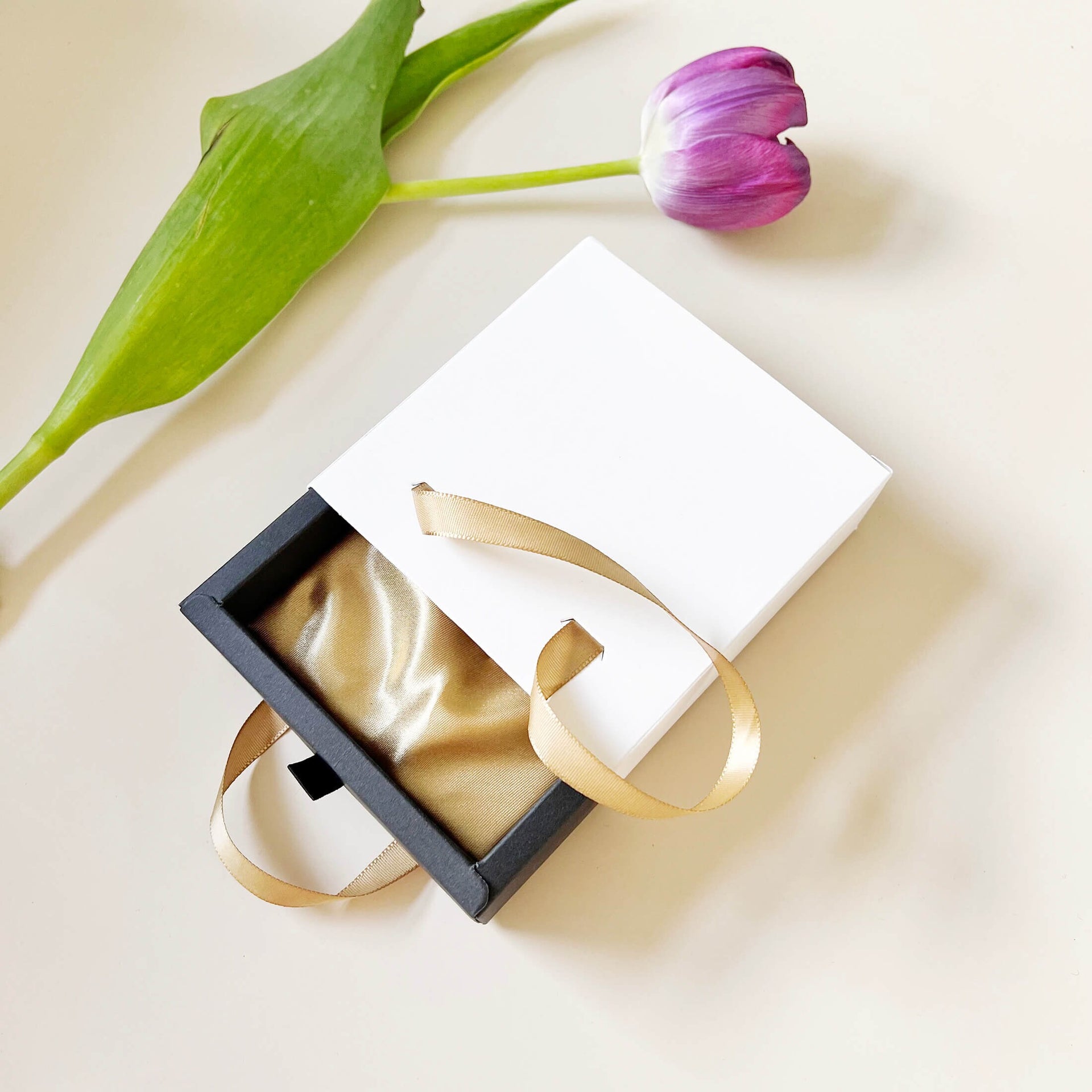 Pick Your Favourite Tulip Flower Socks In A Box