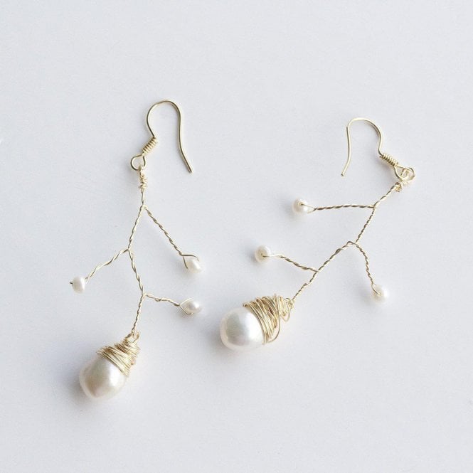 Twist and Pearl Long Earring