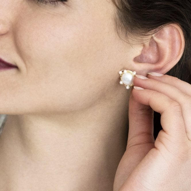 Hand Wrapped Pearl Stud Earring