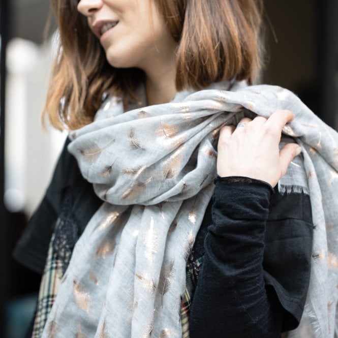 Feather Dye Effect Foil Print Scarf